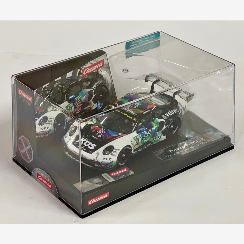 Carrera 27764 Porsche 911 GT3 R Team Bernhard N°75 – Voiture à Sous 1/32 DTM 2023 – Feux Avant/Arrière – Dès 8 Ans